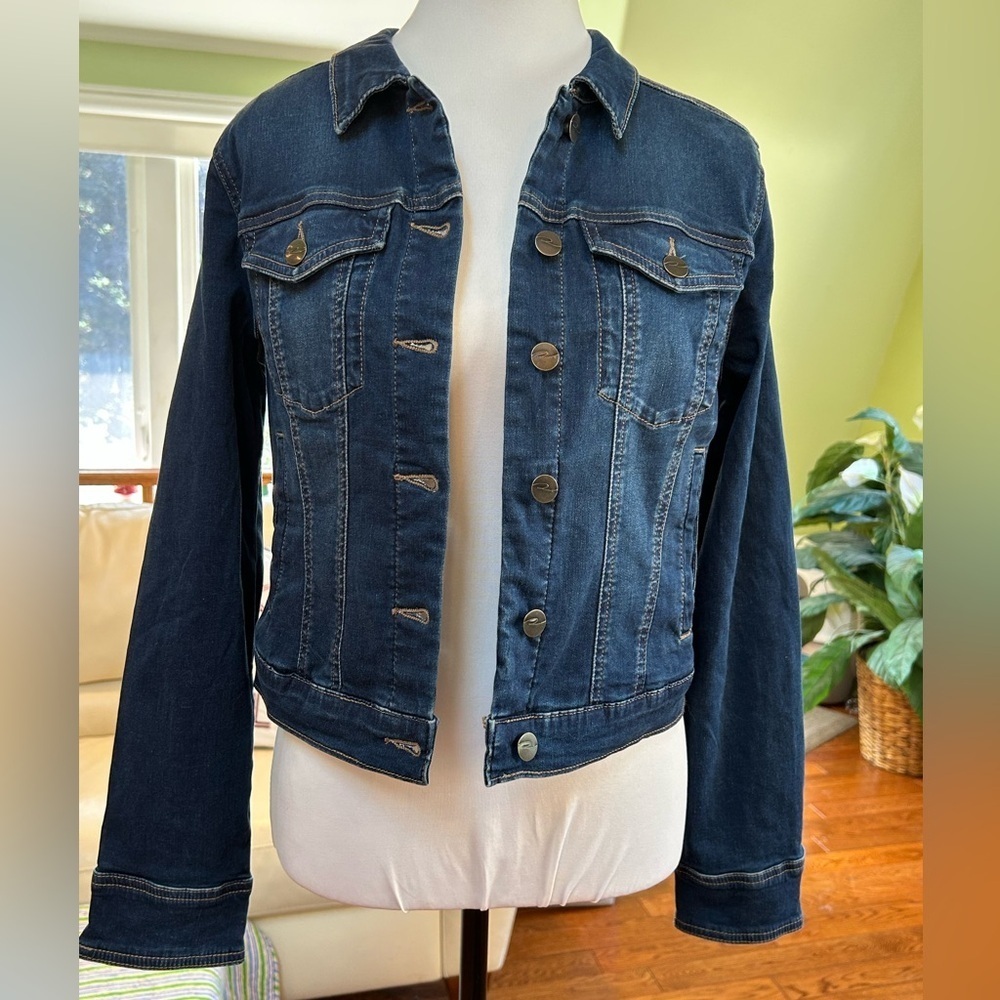 NWT Ricki's Classic Indigo Blue Denim Jacket - Size Medium - Picture 3 of 11
